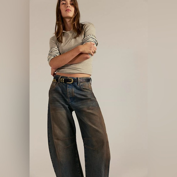 NWT* - We The Free Barrel Jeans - Mid Rise - Lost In The Desert - Size 32 - Picture 4 of 16